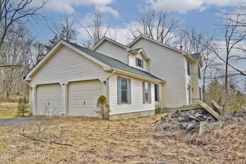 246 Craigs Meadow Rd, East Stroudsburg, PA 18301