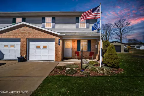 343 Oak St, Walnutport, PA 18088
