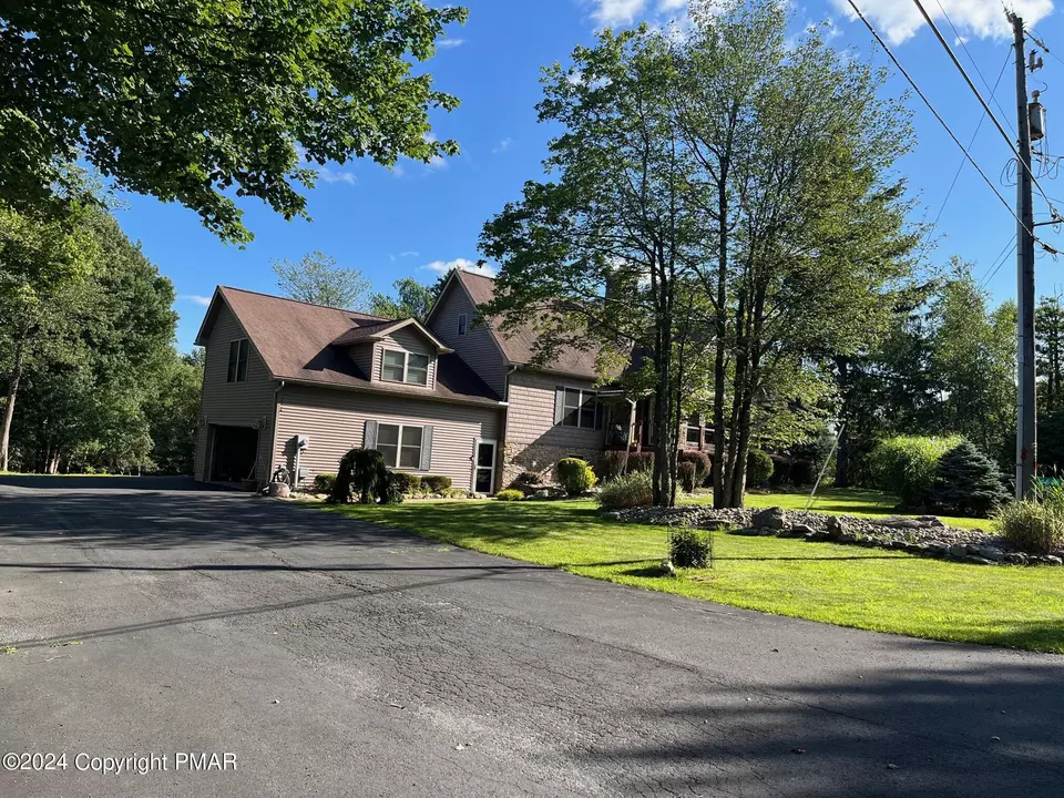 463 Cedar Dr, Long Pond, PA 18334 | 42 Photos - Movoto