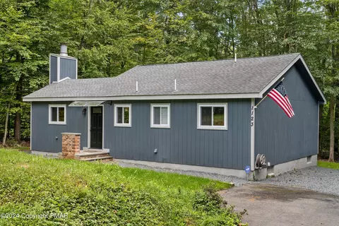 1123 Seven Nations Dr, Tobyhanna, PA 18466