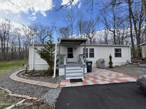7584 Rocky Rdg, East Stroudsburg, PA 18302