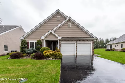 46 Edinburgh Dr, Easton, PA 18045