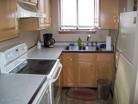 246 Sedburgh Ct, Bushkill, PA 18324 photo 7