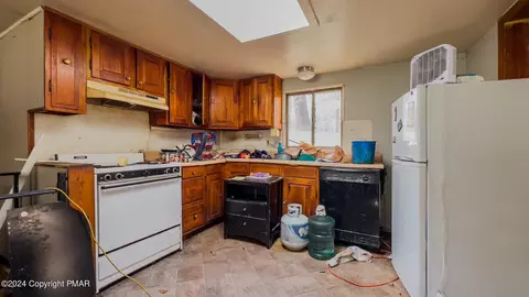 515 W Chipmunk Rd, Bushkill, PA 18324 photo 9