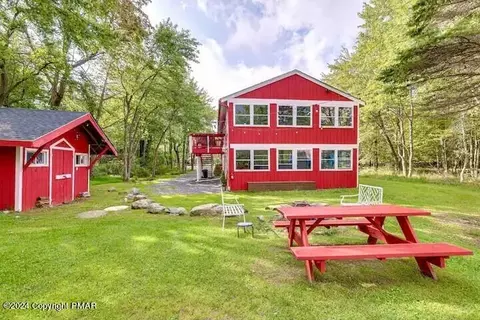 219 Cedar Dr, Long Pond, PA 18334