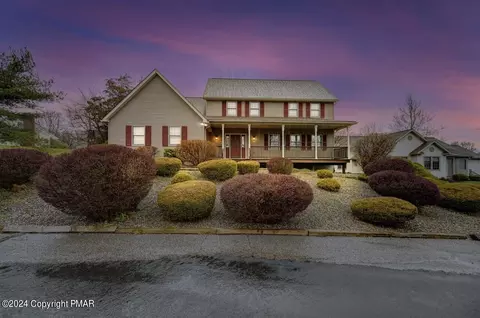 48 Seminole Ter, Mount Bethel, PA 18343