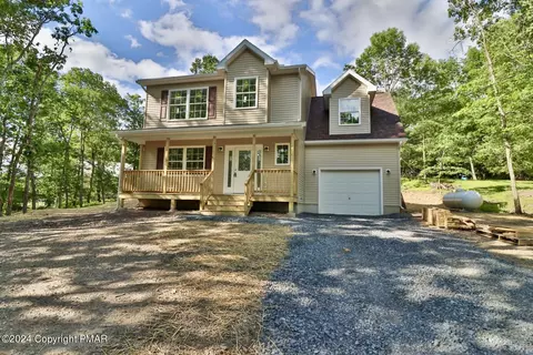 290 Bromley Rd, Henryville, PA 18332