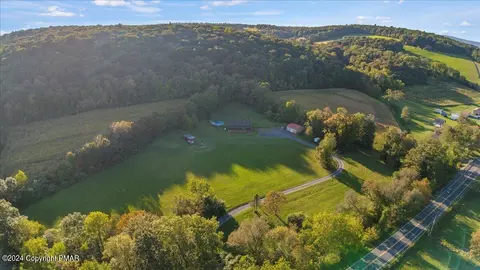 541 Silver Spring Blvd, Kunkletown, PA 18058