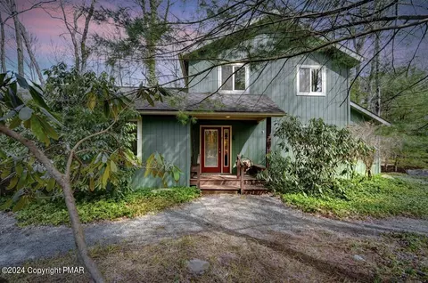 255 Long View Ln, Pocono Pines, PA 18350