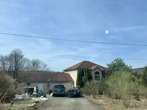 5693 Neola Rd, Stroudsburg, PA 18360