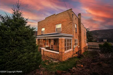 94 Lafayette Ave, Palmerton, PA 18071