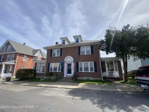 21 N 4th St, Bangor, PA 18013
