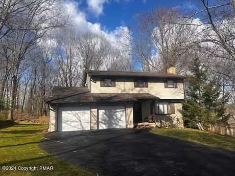 7 Hillside Ct, East Stroudsburg, PA 18301