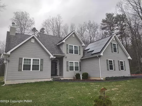 611 Shane Dr, Effort, PA 18330