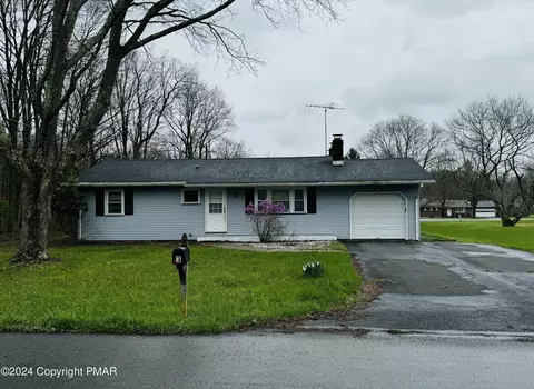 3 Winding Brook Rd, East Stroudsburg, PA 18301