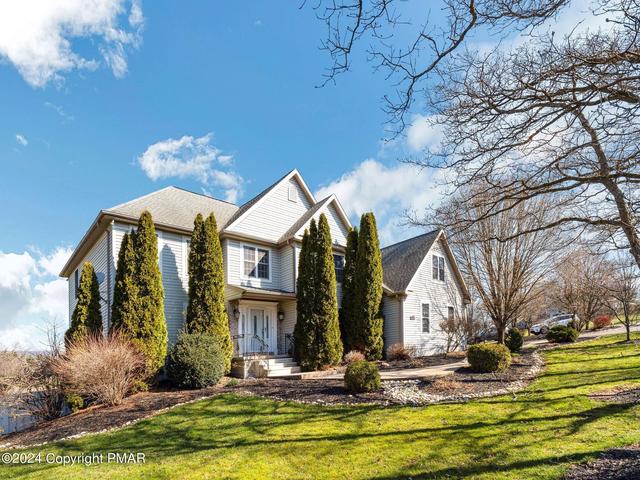 202 E County Rd, Sugarloaf, PA 18249