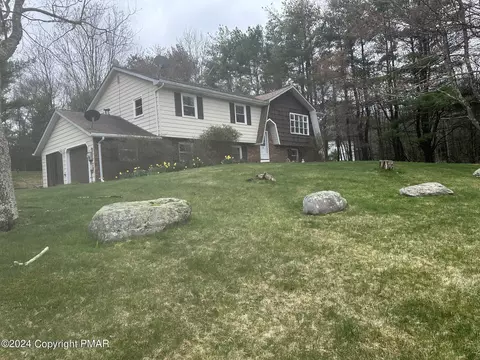 163 Helene Ter, Stroudsburg, PA 18360