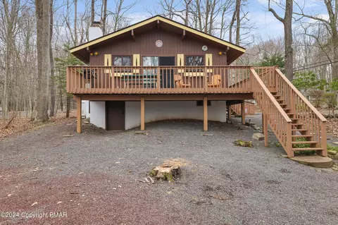 145 Mountain View Dr, Pocono Lake, PA 18347