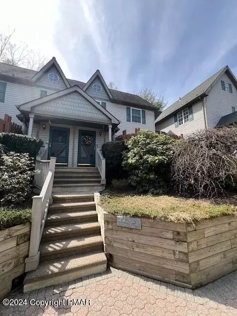 405 Walnut Grove Rd, East Stroudsburg, PA 18301