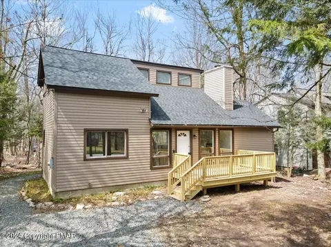 3042 Briarwood Dr, Tobyhanna, PA 18466
