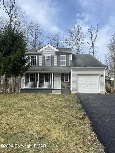 187 Kensington Dr, Bushkill, PA 18324