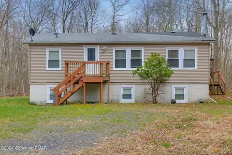 3650 Sequoia Dr, East Stroudsburg, PA 18302