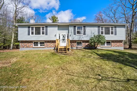 639 Carney Rd, Palmerton, PA 18071