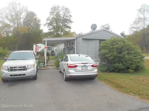 8 Valley Gorge, White Haven, PA 18661