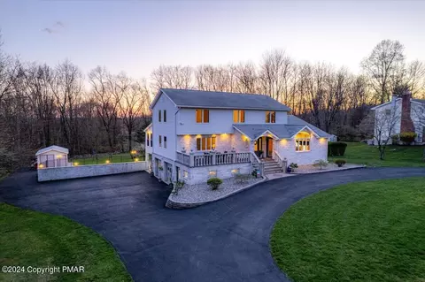 66 Briarleigh Dr, East Stroudsburg, PA 18301