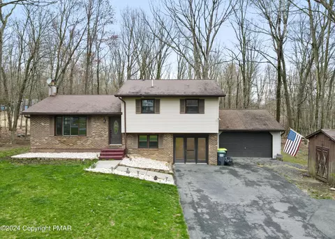 532 Executive Dr, Stroudsburg, PA 18360