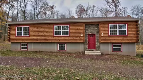 255 W Hillary Drive W Dr, Freeland, PA 18224