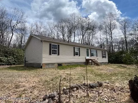 86 Algonkin Rd, Jim Thorpe, PA 18229