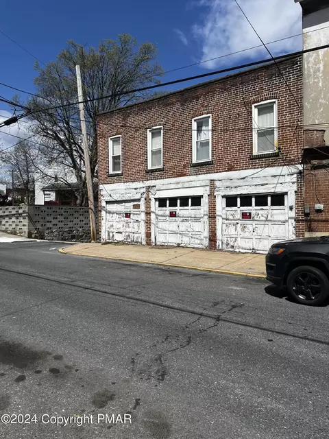 533 W Whitehall St, Allentown, PA 18102