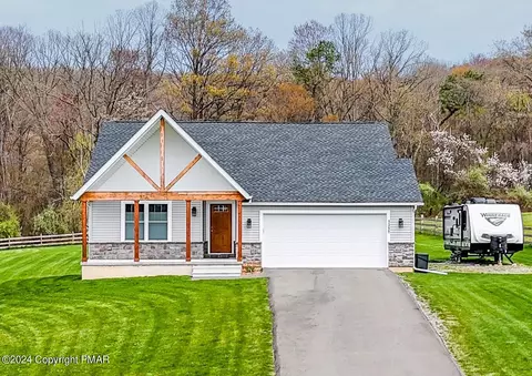 1355 Dayne Dr, Lehighton, PA 18235