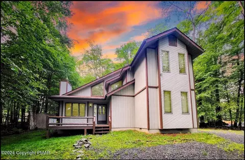 213 King Arthur Rd, Pocono Lake, PA 18347