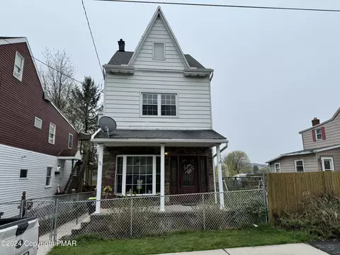 18 N Broad Mountain Ave, Frackville, PA 17931