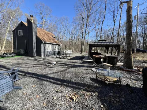 155 Sparrow Loop, Bushkill, PA 18324 photo 27