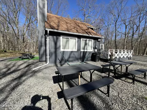 155 Sparrow Loop, Bushkill, PA 18324 photo 23