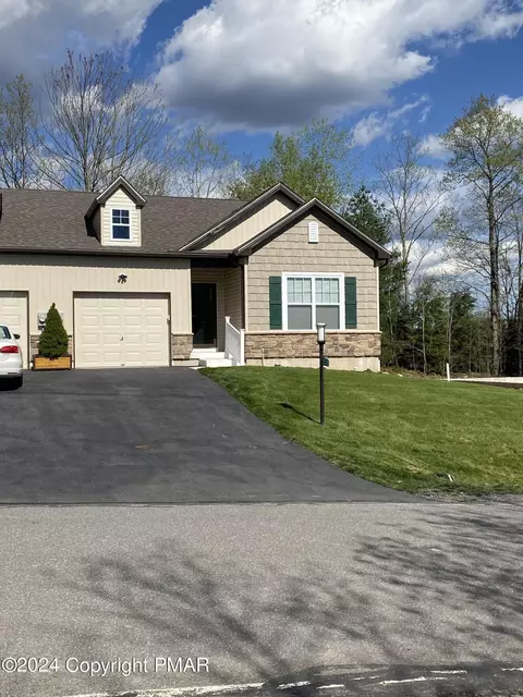 503 Live Oak Dr # B, White Haven, PA 18661
