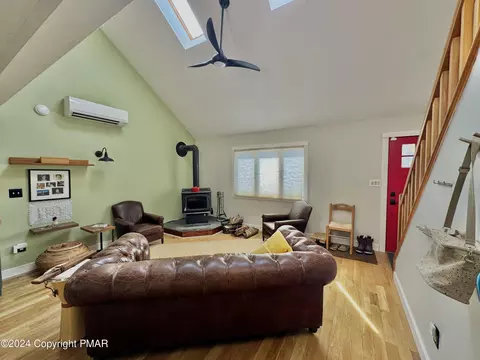 225 Whippoorwill Dr, Bushkill, PA 18324 photo 15
