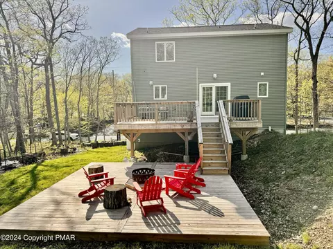 225 Whippoorwill Dr, Bushkill, PA 18324 photo 36