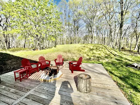 225 Whippoorwill Dr, Bushkill, PA 18324 photo 38