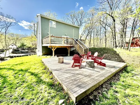 225 Whippoorwill Dr, Bushkill, PA 18324 photo 37