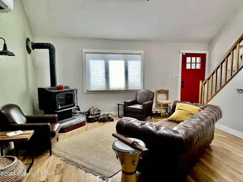 225 Whippoorwill Dr, Bushkill, PA 18324 photo 14