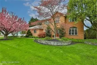 535 Trails End Ct, Easton, PA 18040