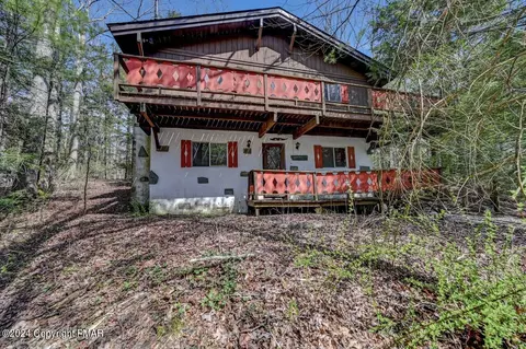 1298 Glenbrook Rd, Bartonsville, PA 18321