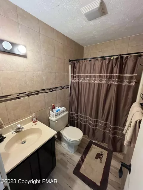 2115 Apley Dr, Bushkill, PA 18324 photo 12