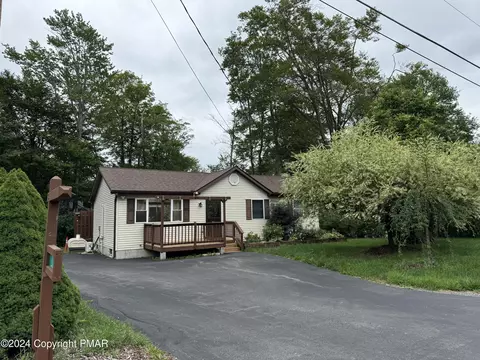 2121 Freedom Way, Pocono Summit, PA 18346