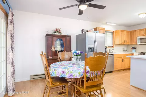 120 Cornwall Pl, Bushkill, PA 18324 photo 6