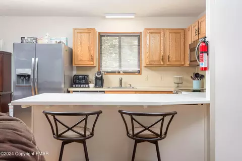 120 Cornwall Pl, Bushkill, PA 18324 photo 9